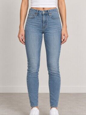 💙 LEVIS Women’s Light Blue High-Rise Skinny Jeans